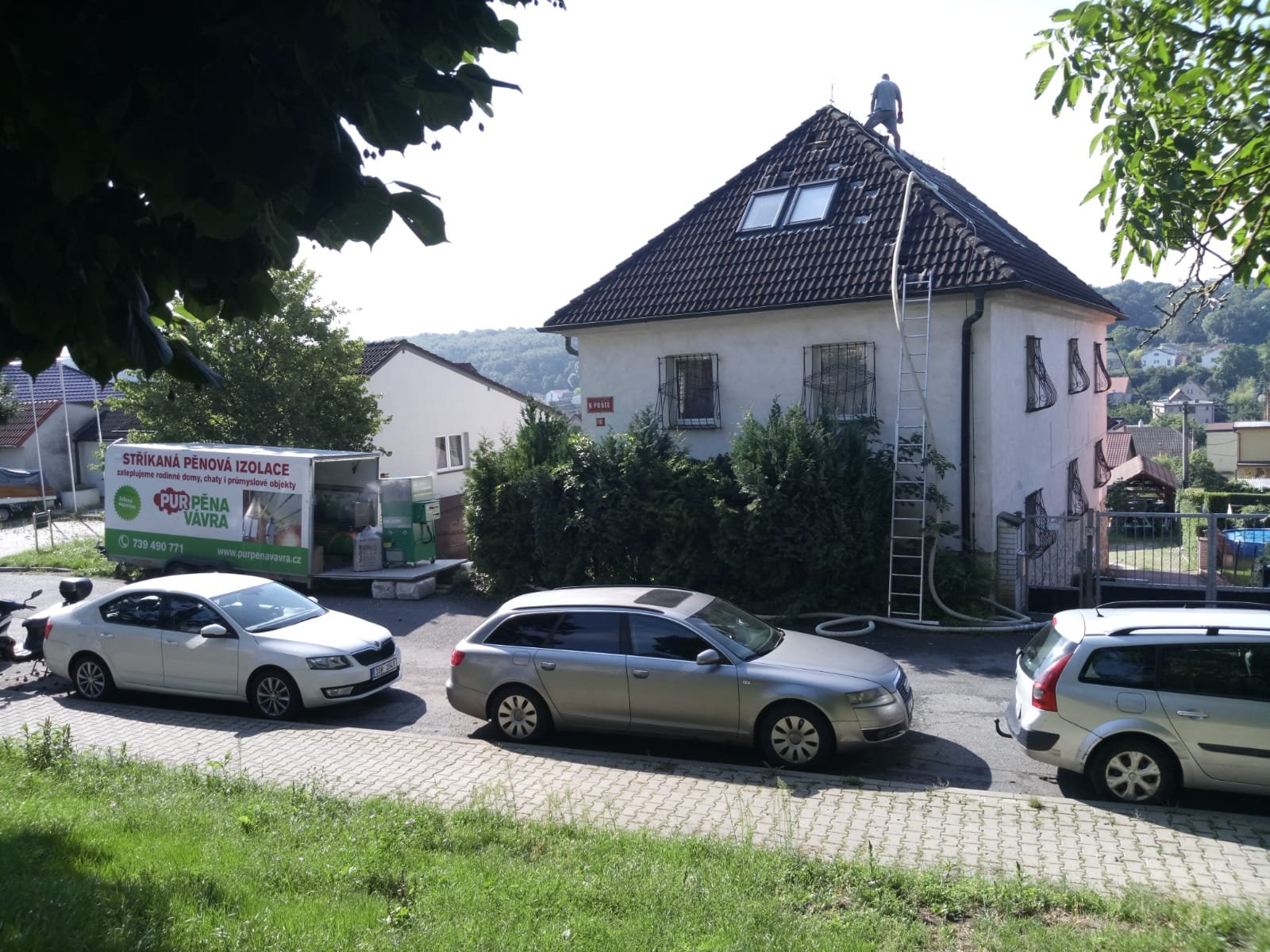 Nejde - nemáme ve slovníku - aplikace foukané izolace - Tuchoměřice
             
          Nejde - nemáme ve slovníku - aplikace foukané izolace - Tuchoměřice