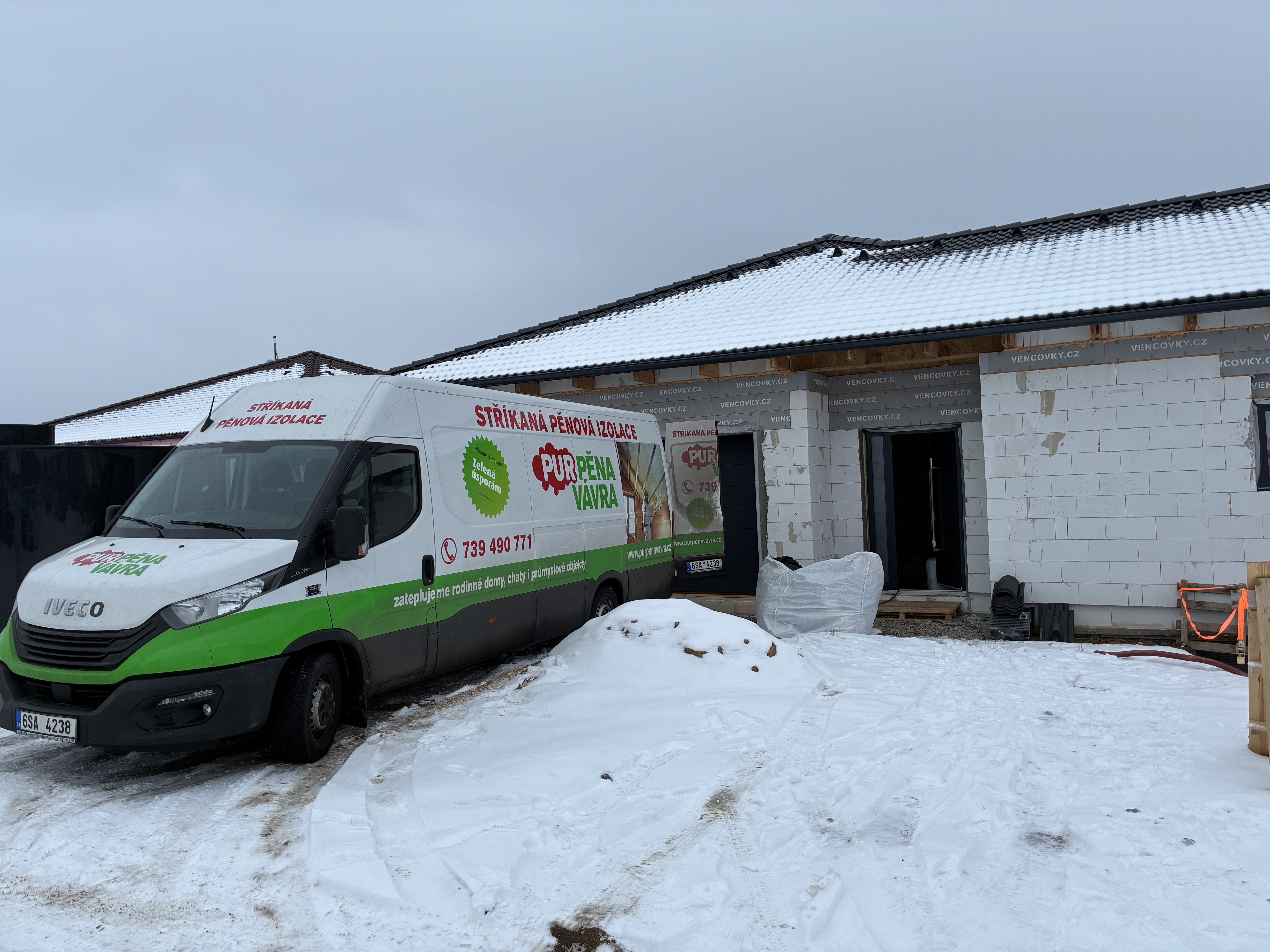       
          Aplikace pěnové izolace bungalov Druhlice
      